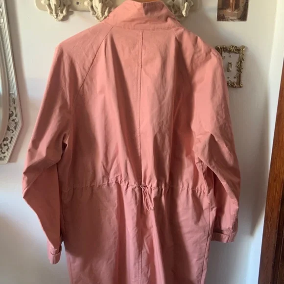 John + Jen pink trench coat with buckle - Picture 3 of 4